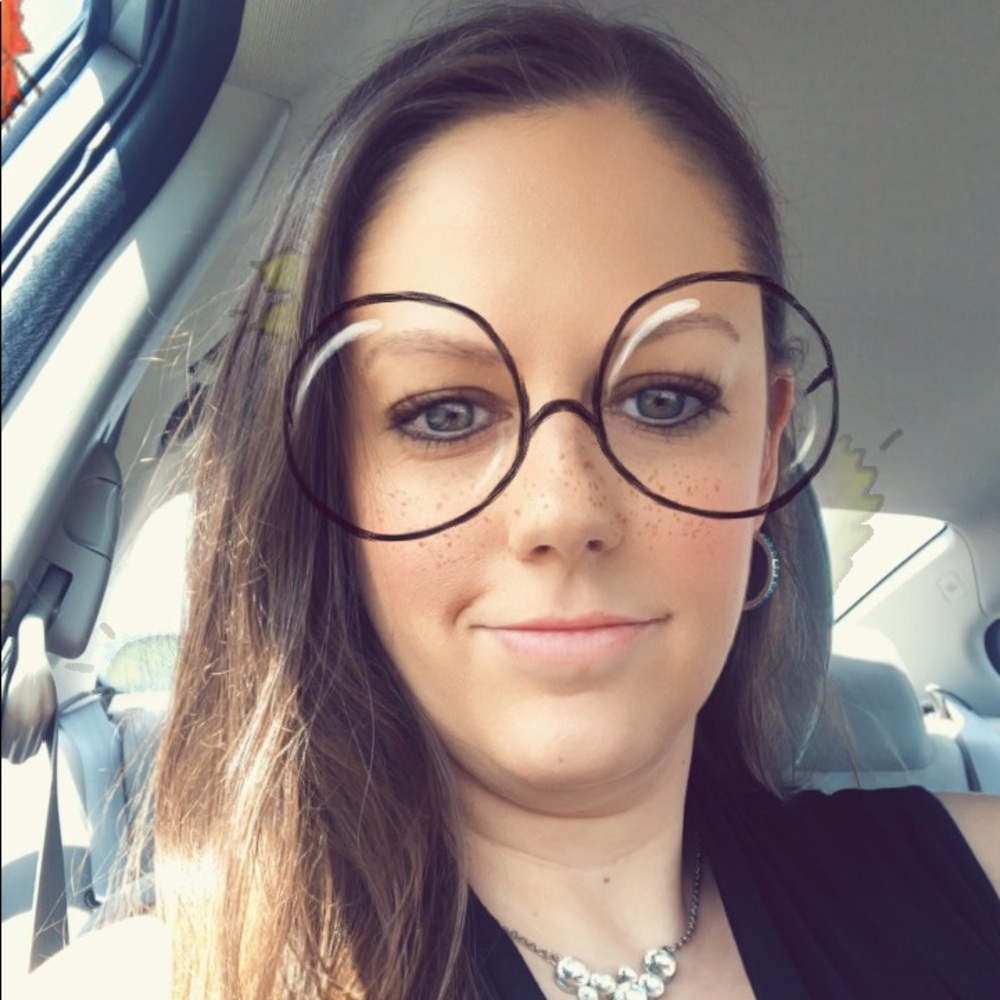 Meet your Posher, Alaina